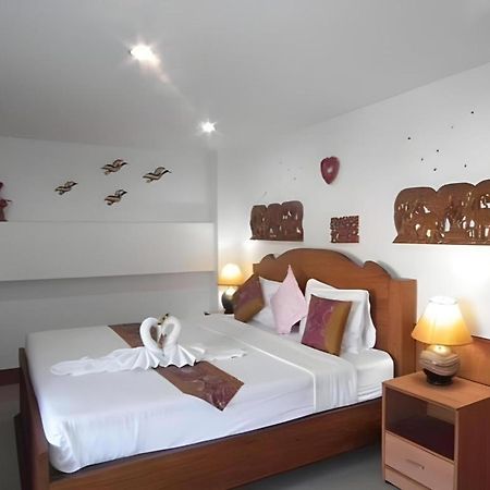Ngamta Hotel Мае Хонг Сон Екстериор снимка