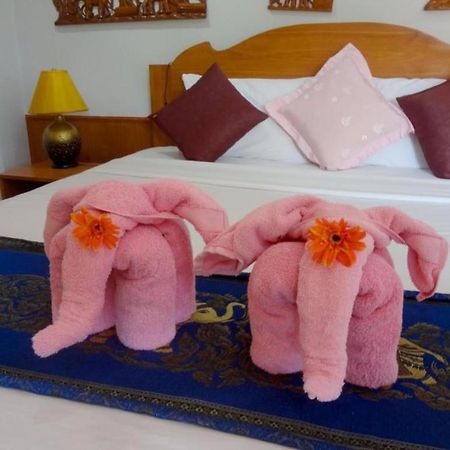 Ngamta Hotel Мае Хонг Сон Екстериор снимка