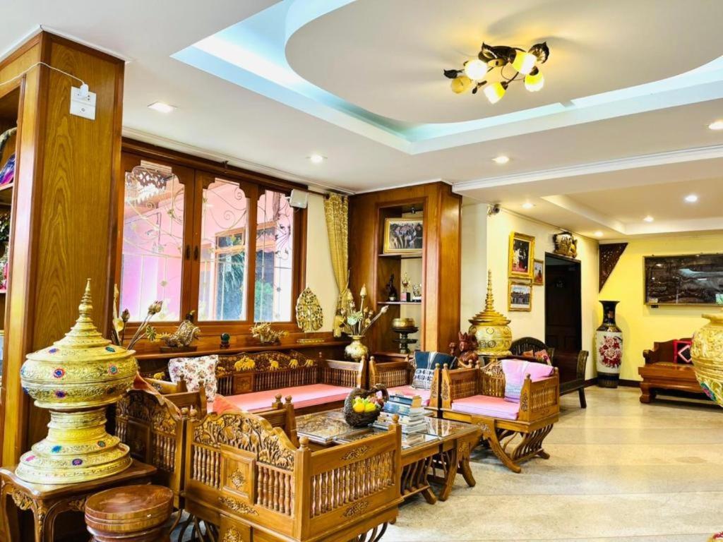Ngamta Hotel Мае Хонг Сон Екстериор снимка