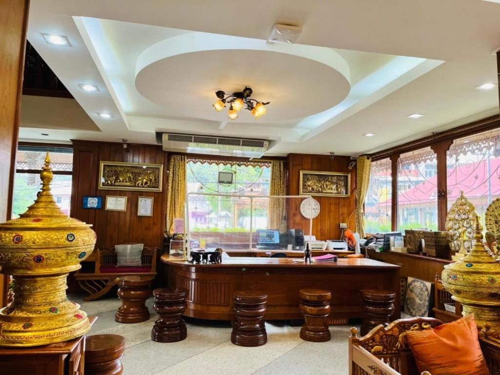 Ngamta Hotel Мае Хонг Сон Екстериор снимка