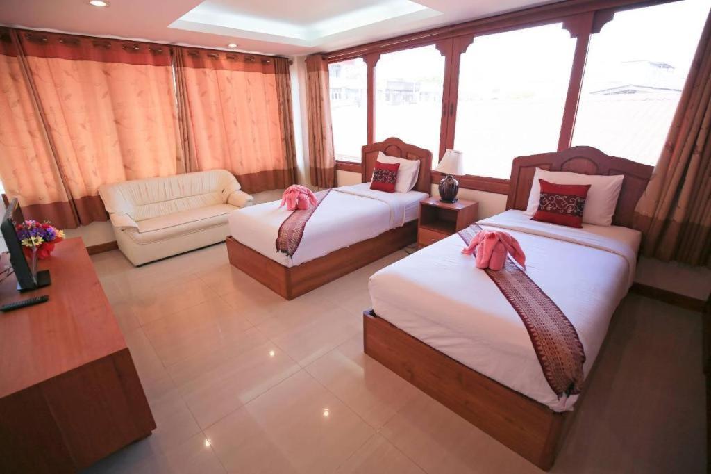 Ngamta Hotel Мае Хонг Сон Екстериор снимка