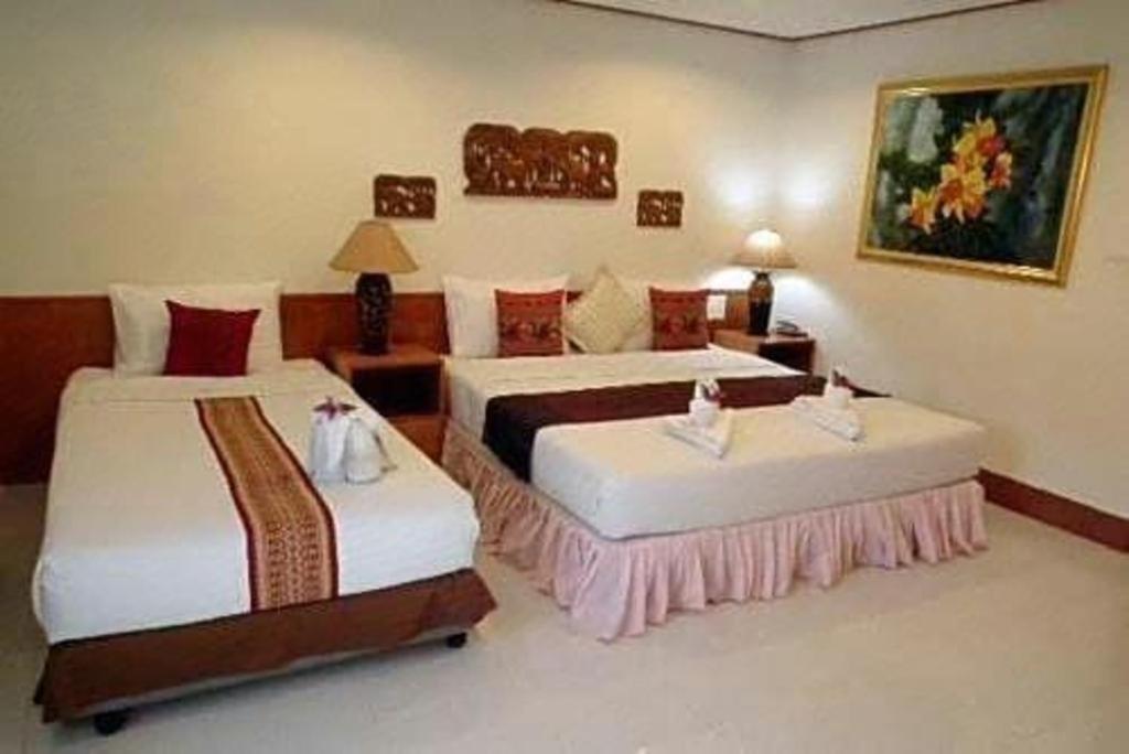 Ngamta Hotel Мае Хонг Сон Екстериор снимка