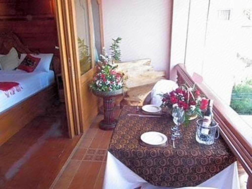 Ngamta Hotel Мае Хонг Сон Екстериор снимка