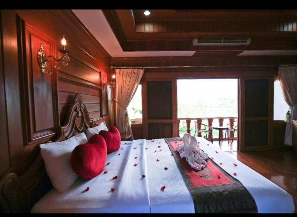 Ngamta Hotel Мае Хонг Сон Екстериор снимка