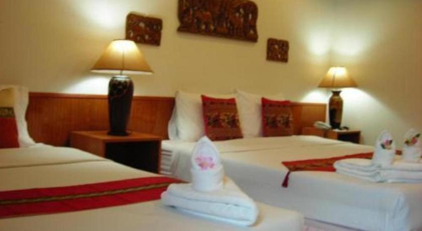 Ngamta Hotel Мае Хонг Сон Екстериор снимка