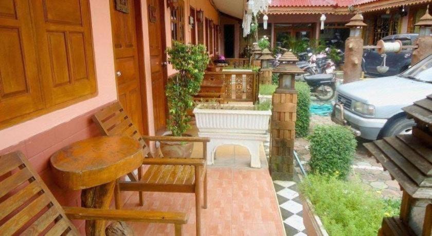Ngamta Hotel Мае Хонг Сон Екстериор снимка