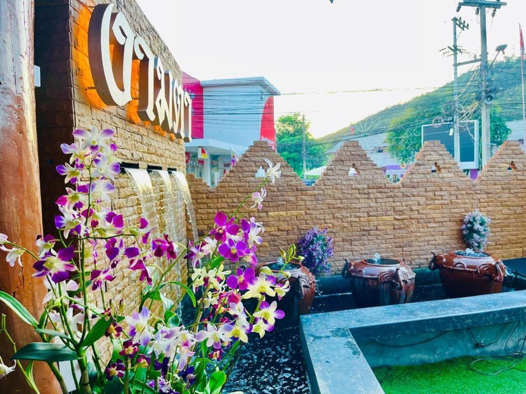 Ngamta Hotel Мае Хонг Сон Екстериор снимка