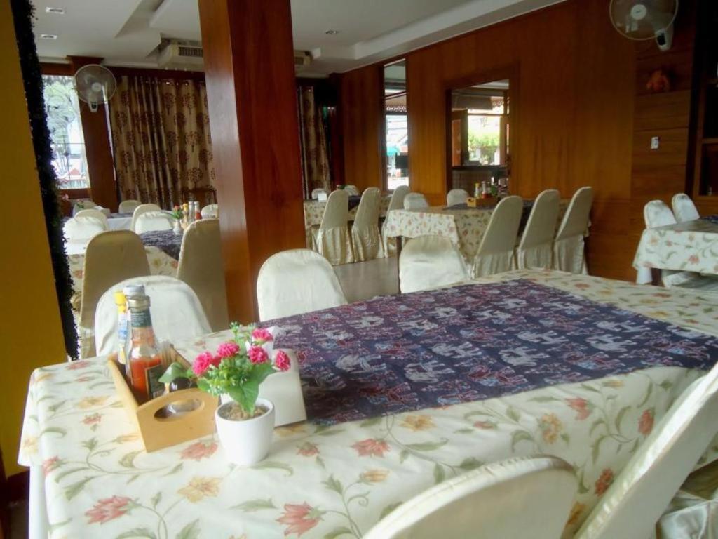 Ngamta Hotel Мае Хонг Сон Екстериор снимка