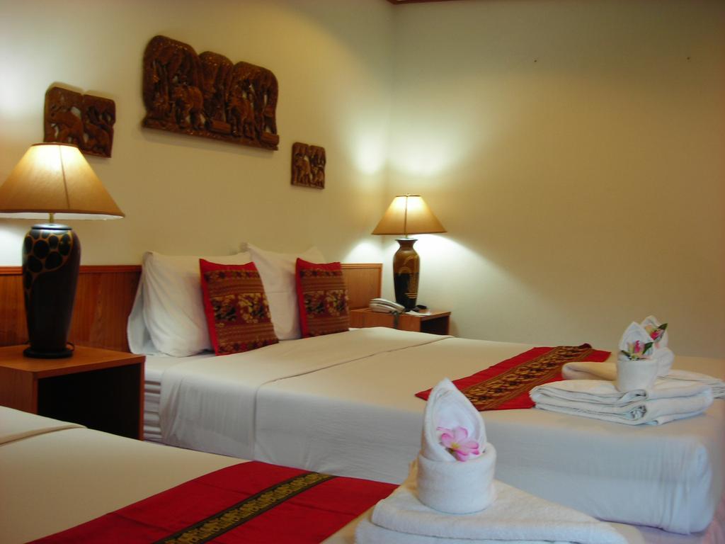 Ngamta Hotel Мае Хонг Сон Екстериор снимка