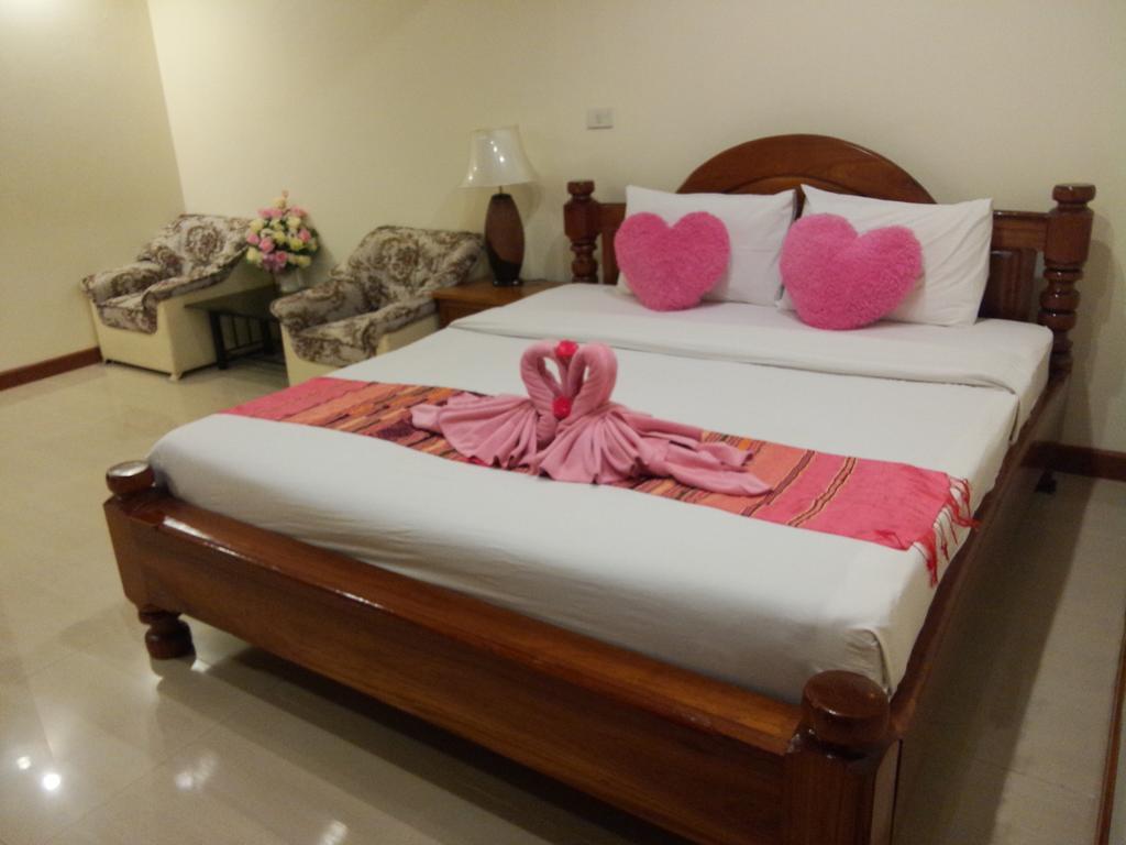 Ngamta Hotel Мае Хонг Сон Екстериор снимка